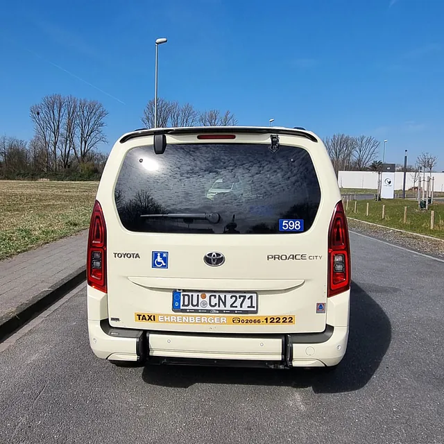 Fahrzeug Taxi Ehrenberger