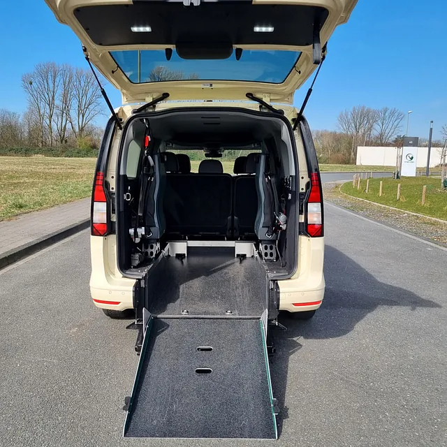 Fahrzeug Taxi Ehrenberger
